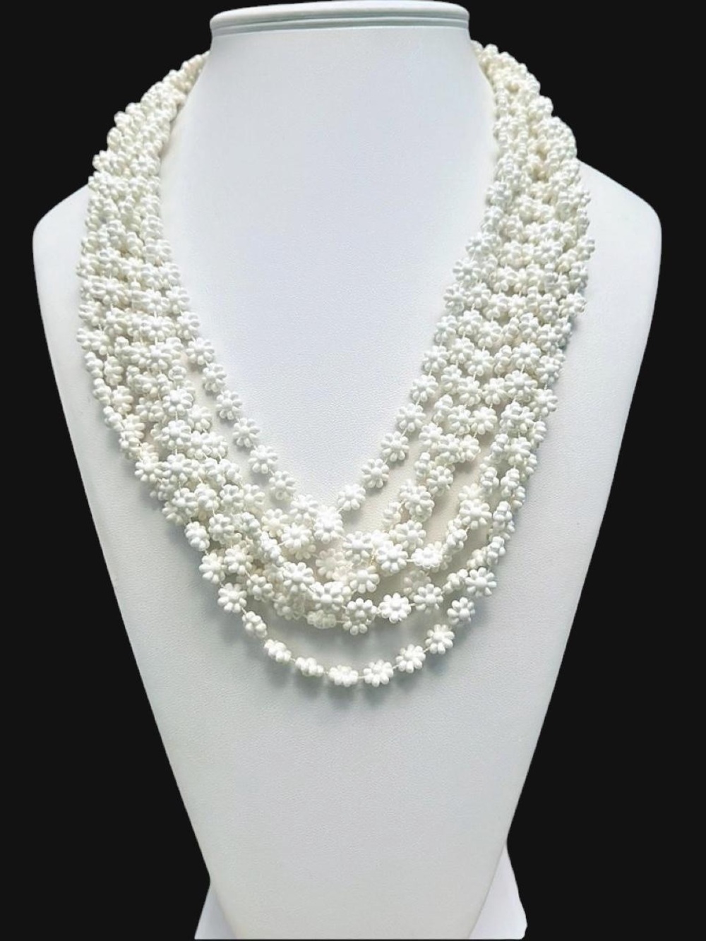 50” Pristine 1950’s Multi-Strand White Flower Necklace Mid-Century Daisy Cascade